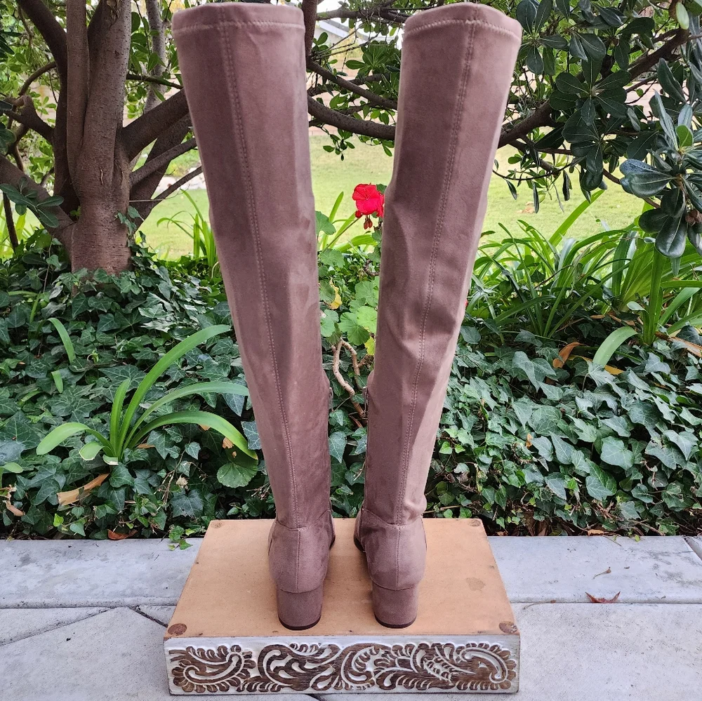 Sexy Fitted Steve Madden Taupe Microsuede OTK Boots